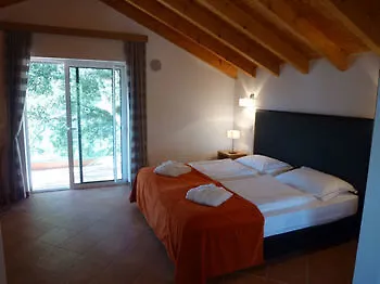Vilafoia Monchique Guest house